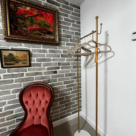 Apartment Antico *